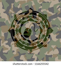 mouse icon on camo texture