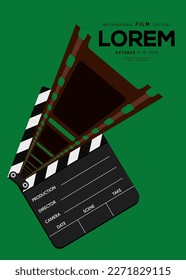 Fondo de la plantilla de diseño de afiches de películas y películas con tira de película. Puede utilizarse para el fondo, el banner, el folleto, el folleto, el volante, la impresión, la publicación, la ilustración vectorial