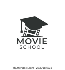 Logo de la escuela de cine. Película con icono de sombrero de graduación. Diseño del logotipo de producción de películas cinematográficas de cine de vídeo