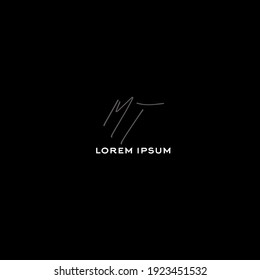 escritura a mano inicial MT 
Logo manuscrito MT para identidad
