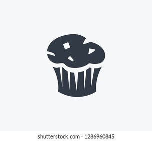 Muffin icon isolated on clean background. Muffin icon concept drawing icon in modern style. Vector illustration for your web mobile logo app UI design.