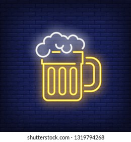 Mug of beer with foam neon sign. Beer and party design. Night bright neon sign, colorful billboard, light banner. Vector illustration in neon style.