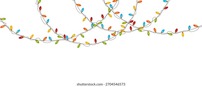 Navidades multicolores o luces de cadena navideña que cuelgan de la parte superior sobre un fondo blanco. Ilustración de elemento de decoración de temporada festiva.