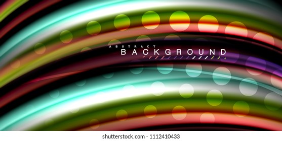 Líneas de onda multicolores sobre el diseño de vectores de fondo negro