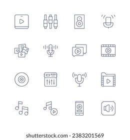 Conjunto de iconos multimedia. Icono de línea delgada. Trazo editable. Con altavoz, videochat, micrófono, teléfono, configuración, control de voz, ecualizador, música, podcast, reproductor de vídeo, archivo de vídeo, volumen, música.