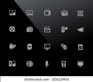 Multimedia Icons // 32px Series - Vector icons adjusted to work in a 32 pixel grid.