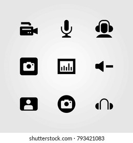 Multimedia vector icons set. photo camera, microphone and video camera