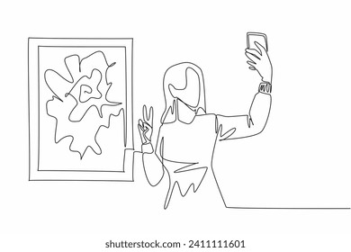 Día del Museo Selfie. Una línea continua de dibujo de una mujer de belleza toma una foto selfie frente a la famosa colección de pintura en el museo de arte. Estilo de vida de generación joven. Galería de pintura al óleo abstracta.