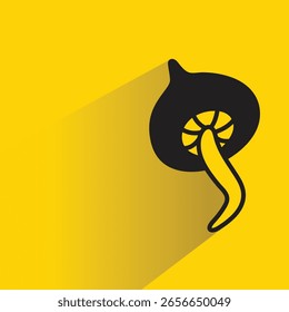 cogumelo com sombra sobre fundo amarelo
