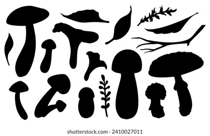 Mushrooms Silhouette set. Ilustración vectorial del hongo pintado por tintas negras sobre fondo blanco. Dibujo de boletus y mosca agaric. Esbozo de porcini y campeones forestales.