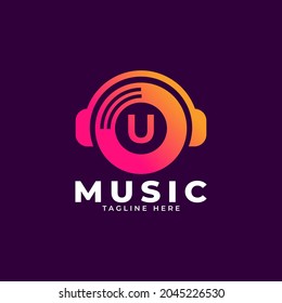 Icono del logotipo musical. Elemento de plantilla de diseño del logotipo de música de la letra inicial U.