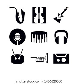 music logo instruments festival monochrome. Set of vintage music logo. Flat vector design for music festival. Dj design concept set with music equipment. Audio Icons set, Audio instruments signs.