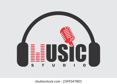 logotipo del vector de estudio de música en forma de auriculares y micrófono