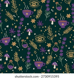 Padrão místico sem emenda com elementos bruxos. Lavanda desenhada à mão, poções mágicas, cogumelos, olhos malignos e xícaras de chá de ervas fumegantes em um fundo verde-escuro para projetos de boho celestes.