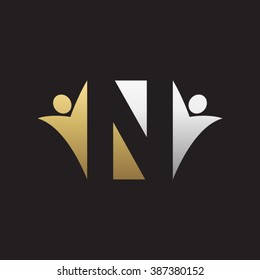 N initial alphabet letter logo with teamwork swoosh man, silver gold black background