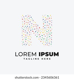 Plantilla de diseño de logotipo de letra N con vector de hoja de confeti colorido