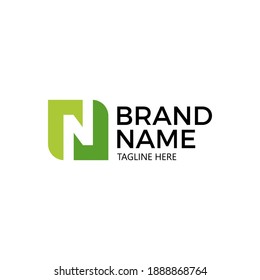 N Logotipo Carta Diseños iniciales de logotipo con color verde para la identidad de marca natural