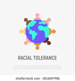 Icono de línea delgada de tolerancia nacional. Unidad multicultural, solidaridad social, globalización. Personas de diferentes nacionalidades alrededor del planeta. Ilustración vectorial.