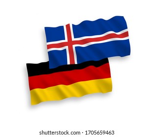 Banderas de olas de tela vectorial nacional de Alemania e Islandia aisladas en fondo blanco. 1 a 2 proporciones.