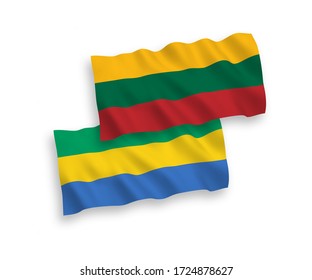 Banderas de olas de tela vectorial nacional de Lituania y Gabón aisladas en fondo blanco. de 1 a 2.