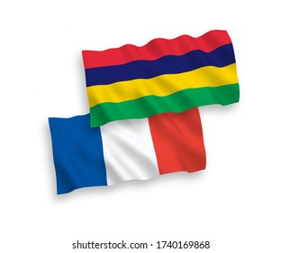 Banderas de olas de tela vectorial nacional de Francia y Mauricio aisladas en fondo blanco. de 1 a 2.