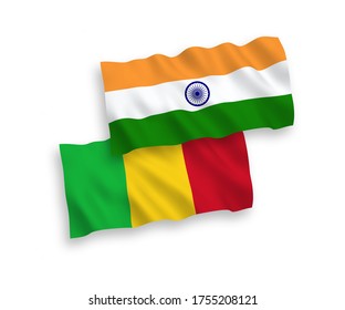 Banderas de olas de tela vectorial nacional de India y Mali aisladas en fondo blanco. de 1 a 2.