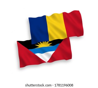 Banderas de olas de tela vectorial nacional de Rumania y Antigua y Barbuda aisladas en fondo blanco. de 1 a 2.