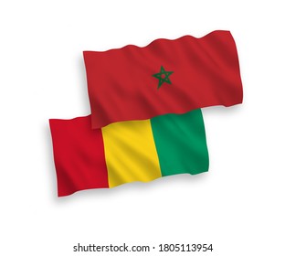 Banderas de ondulación de tela vectorial nacional de Guinea y Marruecos aisladas en fondo blanco. de 1 a 2.