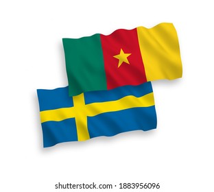 Nationale Vektorgrafik-Wellenflags von Schweden und Kamerun einzeln auf weißem Hintergrund. 1 bis 2 %.