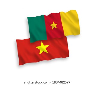 Banderas de tela vectorial nacional ondean banderas de Camerún y Vietnam aisladas en fondo blanco. de 1 a 2.