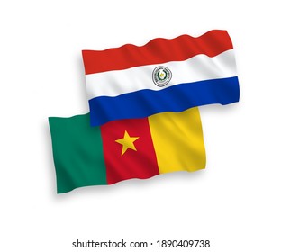 Banderas de olas de tela vectorial nacional de Paraguay y Camerún aisladas en fondo blanco. de 1 a 2.