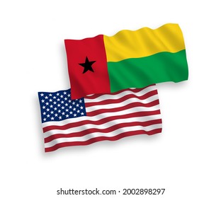 Banderas de olas de tela vectorial nacional de la República de Guinea Bissau y Estados Unidos aisladas en fondo blanco. de 1 a 2.