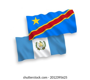 Banderas de ondulación de tela vectorial nacional de la República de Guatemala y la República Democrática del Congo aisladas de fondo blanco. de 1 a 2.