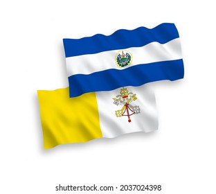 Banderas de ondulación de tela vectorial nacional de la República de El Salvador y el Vaticano aislados en fondo blanco. de 1 a 2.