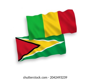 Banderas de olas de tela vectorial nacional de la República Cooperativa de Guyana y Malí aisladas en fondo blanco. de 1 a 2.