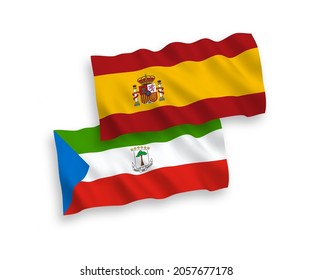 Banderas de olas de tela vectorial nacional de la República de Guinea Ecuatorial y España aisladas en fondo blanco. de 1 a 2.