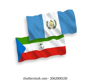 Banderas de olas de tela vectorial nacional de la República de Guinea Ecuatorial y la República de Guatemala aisladas en fondo blanco. de 1 a 2.