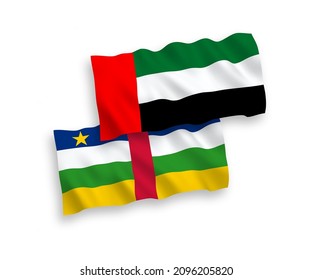 Banderas de ondulación de tela vectorial nacional de la República Centroafricana y los Emiratos Árabes Unidos aisladas en fondo blanco. de 1 a 2.