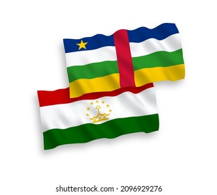 Banderas de olas de tela vectorial nacional de la República Centroafricana y Tayikistán aisladas en fondo blanco. de 1 a 2.