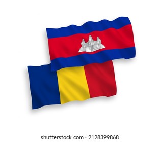 Banderas de olas de tela vectorial nacional de Rumania y el Reino de Camboya aisladas de fondo blanco. de 1 a 2.