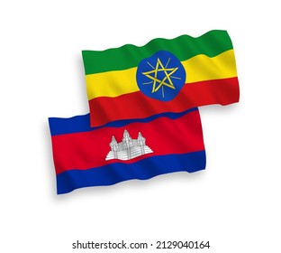 Banderas de olas de tela vectorial nacional del Reino de Camboya y Etiopía aisladas en fondo blanco. de 1 a 2.