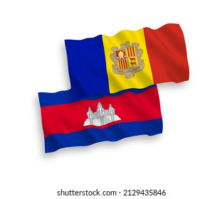 Banderas de olas de tela vectorial nacional del Reino de Camboya y Andorra aisladas en fondo blanco. de 1 a 2.