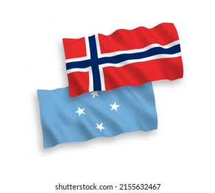 Nationale Vektor-Wellen-Flaggen Norwegens und Föderierter Staaten von Mikronesien einzeln auf weißem Hintergrund. 1 bis 2 %.