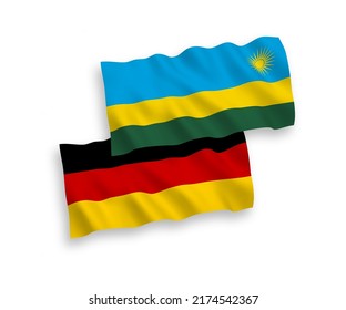 Banderas de ondulación de tela vectorial nacional de Alemania y la República de Rwanda aisladas de fondo blanco. de 1 a 2.
