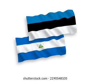 Banderas de ondulación de tejido vectorial nacional de Estonia y Nicaragua aisladas en fondo blanco. de 1 a 2.