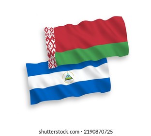 Banderas de ondas de tela vectorial nacional de Nicaragua y Bielorrusia aisladas en fondo blanco. de 1 a 2.