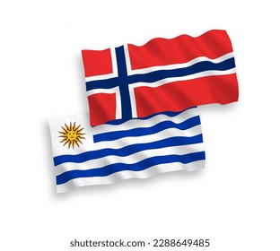 Nationale Vektorgrafik-Wellenflags von Norwegen und der Orientalischen Republik Uruguay einzeln auf weißem Hintergrund. 1 bis 2 %.