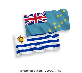Banderas de olas de tela vectorial nacional de la República Oriental del Uruguay y Tuvalu aisladas en fondo blanco. de 1 a 2.
