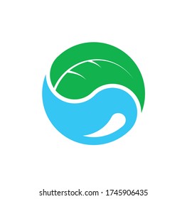 Concepto de logotipo plano de balance natural
