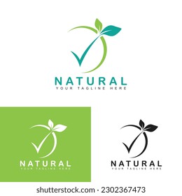 Diseño de plantilla de logotipo vectorial de verificación natural. Símbolo de hoja y medio ambiente natural.